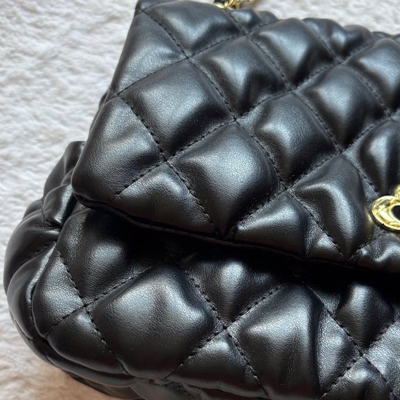 Quilted Black Shoulder Bag with Chain Strap - Picture 2 of 10